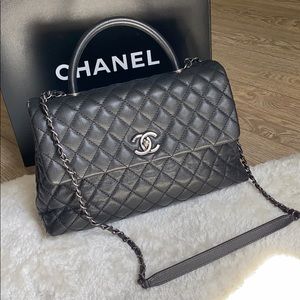 ***SOLD*** Chanel Black Caviar Flapbag with Handle